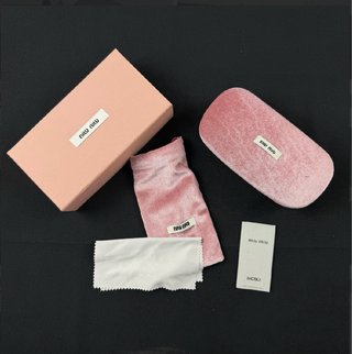 Óculos de Sol Miu Miu 8142