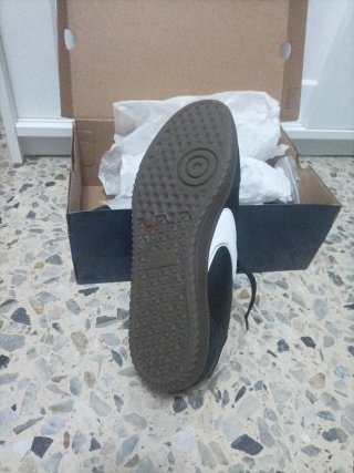Caja de Zapatillas Skechers