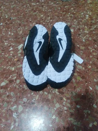 Zapatillas Nike Air Diamont Negras Blancas