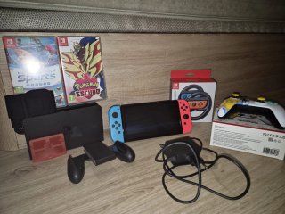 Nintendo Switch OLED + Juegos y Accesorios