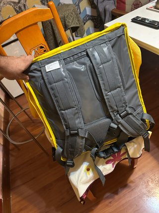 Mochila térmica Glovo amarilla