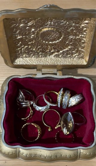 Joyero Vintage Metal con Anillos