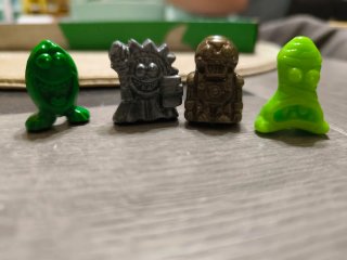 Set de 4 figuras Gogo
