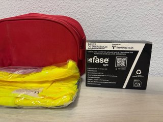 Baliza V16 SOS ALERT y Chaleco Reflectante