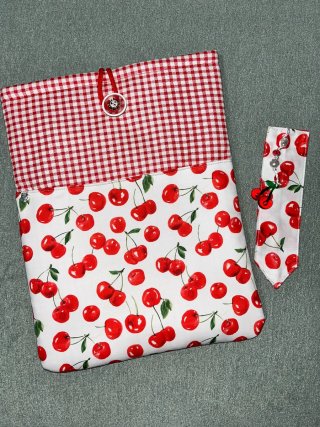 Funda libro o tablet con cerezas
