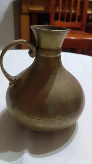 Jarrón de Bronce