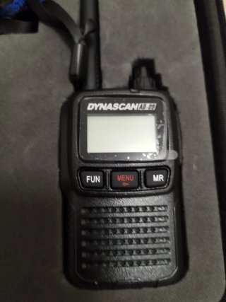 Walkie-talkies Dynascan AD-09 (2 unidades)