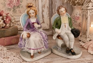 Pareja Figuras Estilo Luis XV Porcelana