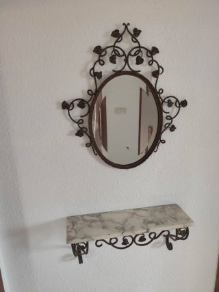 Recibidor Forja y Mármol con Espejo Ovalado