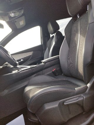 Peugeot 3008 2022