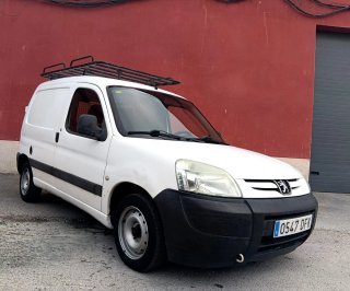 Peugeot Partner 1.9D muy cuidada ITV recién pasada