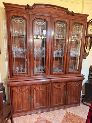 Mueble de salón de madera