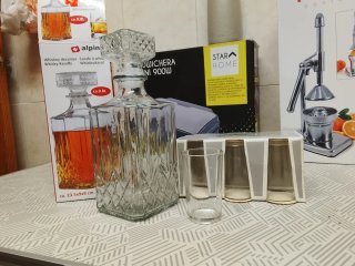Mezclador + decantador + vasos chupito de regalo