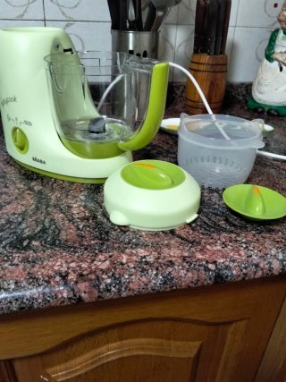 Robot cocina y calienta biberones Babycook.
