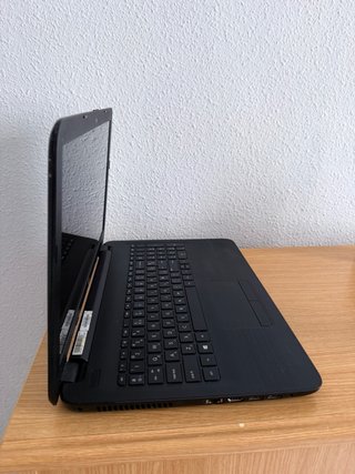 Portátil HP 15 pulgadas 8 Ram SSD + ofice del 2024