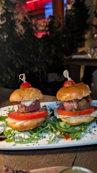 Creadora de Contenido para Restaurantes y Hoteles