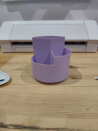 Portalápices morado 3 compartimentos