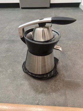 Exprimidor de cítricos eléctrico