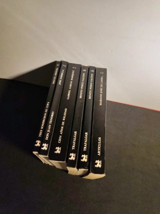 Libros cátedra. 4.5€ Unidad