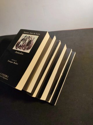 Libros cátedra. 4.5€ Unidad