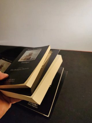 Libros cátedra. 4.5€ Unidad