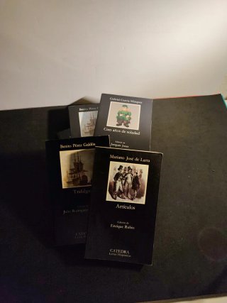 Libros cátedra. 4.5€ Unidad