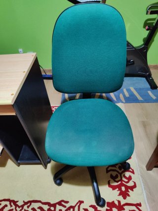 URGE!!! Escritorio de Ordenador con Silla