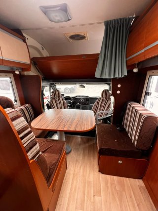 AUTOCARAVANA CAPUCHINA CHALLENGER MAGEO 5 PLAZAS