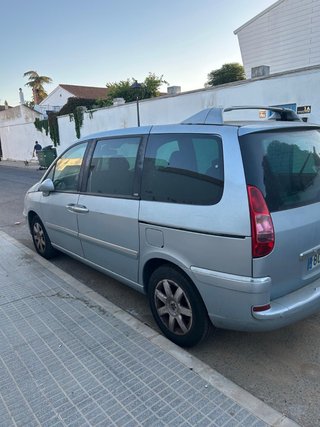 Peugeot 807