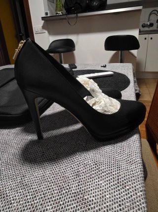 Zapatos Michael Kors Negros con Detalle Dorado