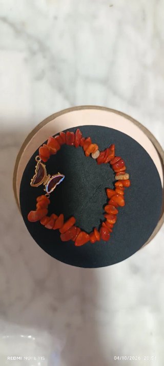 Pulsera de Piedra Natural con Dije de Mariposa