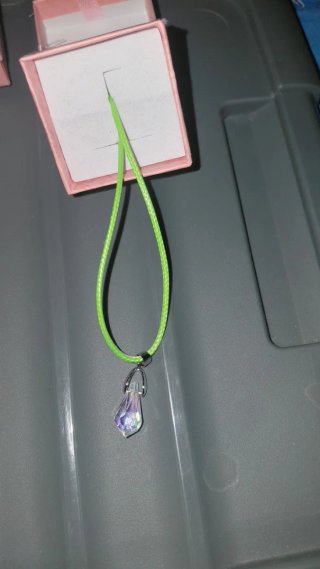 Collana con ciondolo cristallo