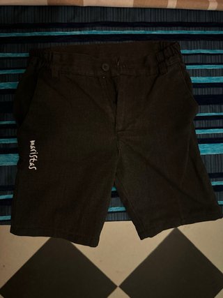 Pantalón corto Maristas Talla 6