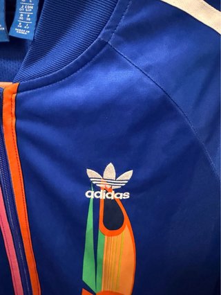 Chaqueta Adidas vintage  10 años , ed. limitada