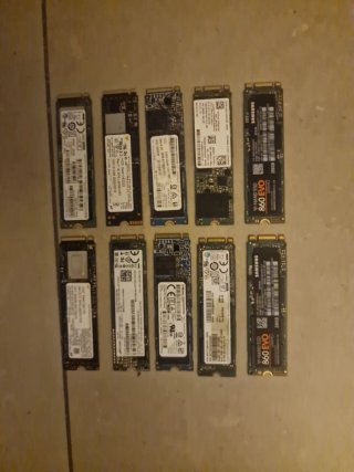 Lotto 10 SSD M.2 da 256GB