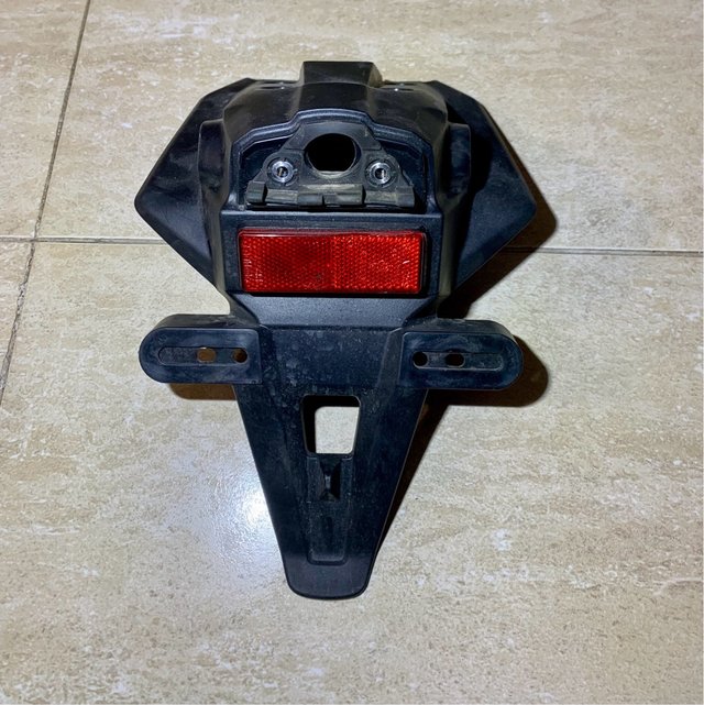 Porta matrícula Yamaha