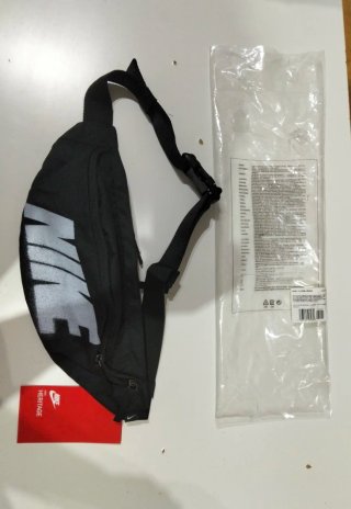 Riñonera Nike Negra