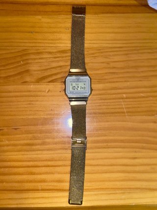 Reloj Casio Dorado de mujer.