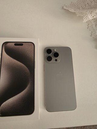iPhone 15 Pro Max titanio Natural