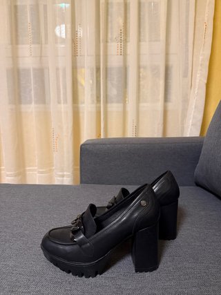 Zapatos de tacón XTI negros
