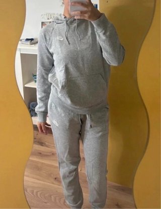 Chándal Nike gris