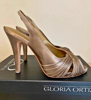 Zapatos de tacón Gloria Ortiz Talla 38