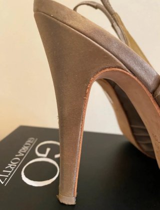Zapatos de tacón Gloria Ortiz Talla 38
