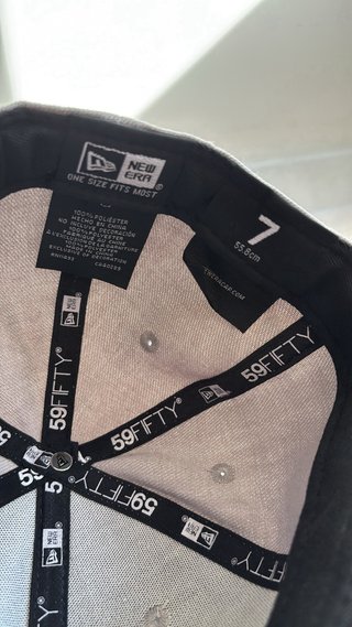 Gorra New Era LA 59FIFTY - Gris y Negra (55,8cm)