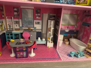 Casa de Barbie de Tres Plantas