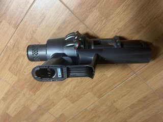 Cuerpo Aspirador Dyson V11 SV15. Funciona bien