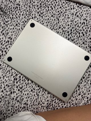 MacBook Air M2 13.6 pulgadas
