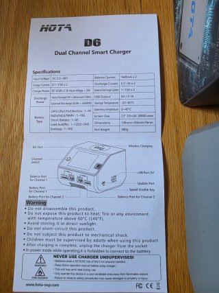 Cargador Dual HOTA D6 nuevo sin usar
