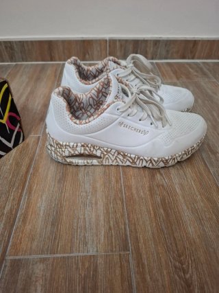 Zapatillas Skechers Los Ángeles Blancas