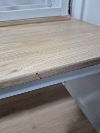 Mesa alta de cocina con 4 taburetes